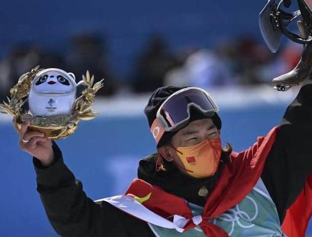 苏翊鸣获得冬奥银牌,苏翊鸣一共获得了几枚奖牌