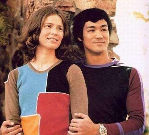 李小龙33岁去世,李小龙死因至今未解之谜