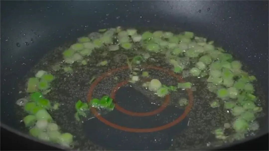 饮食当中哪种食物含钙最高,补钙必备这些食材含钙量最高