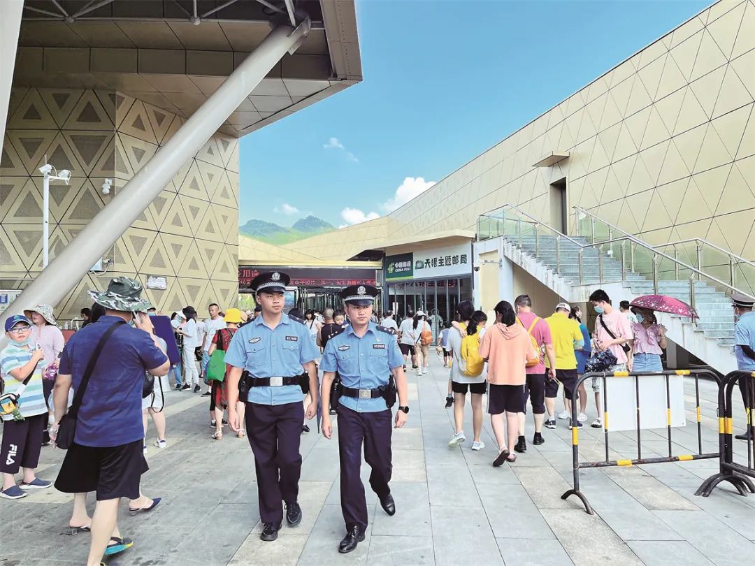 鍏畨蹇冨悜鍏氭姢鑸柊寰佺▼,鍒濆績姘稿浐鎶よ埅鏂版椂浠ｆ柊寰佺▼