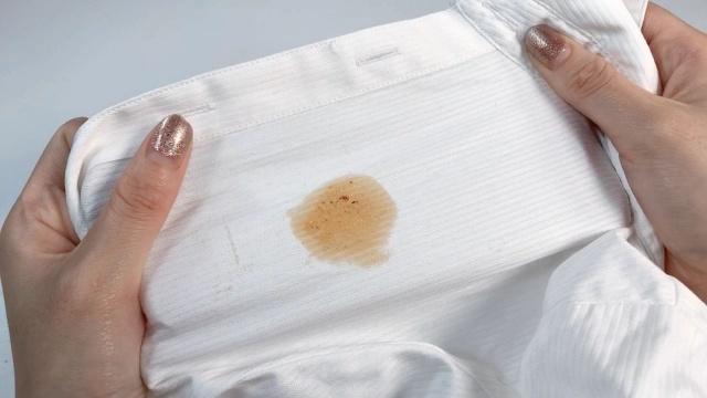 如何清洗衣物上的污渍墨迹,衣物油渍清洗神器