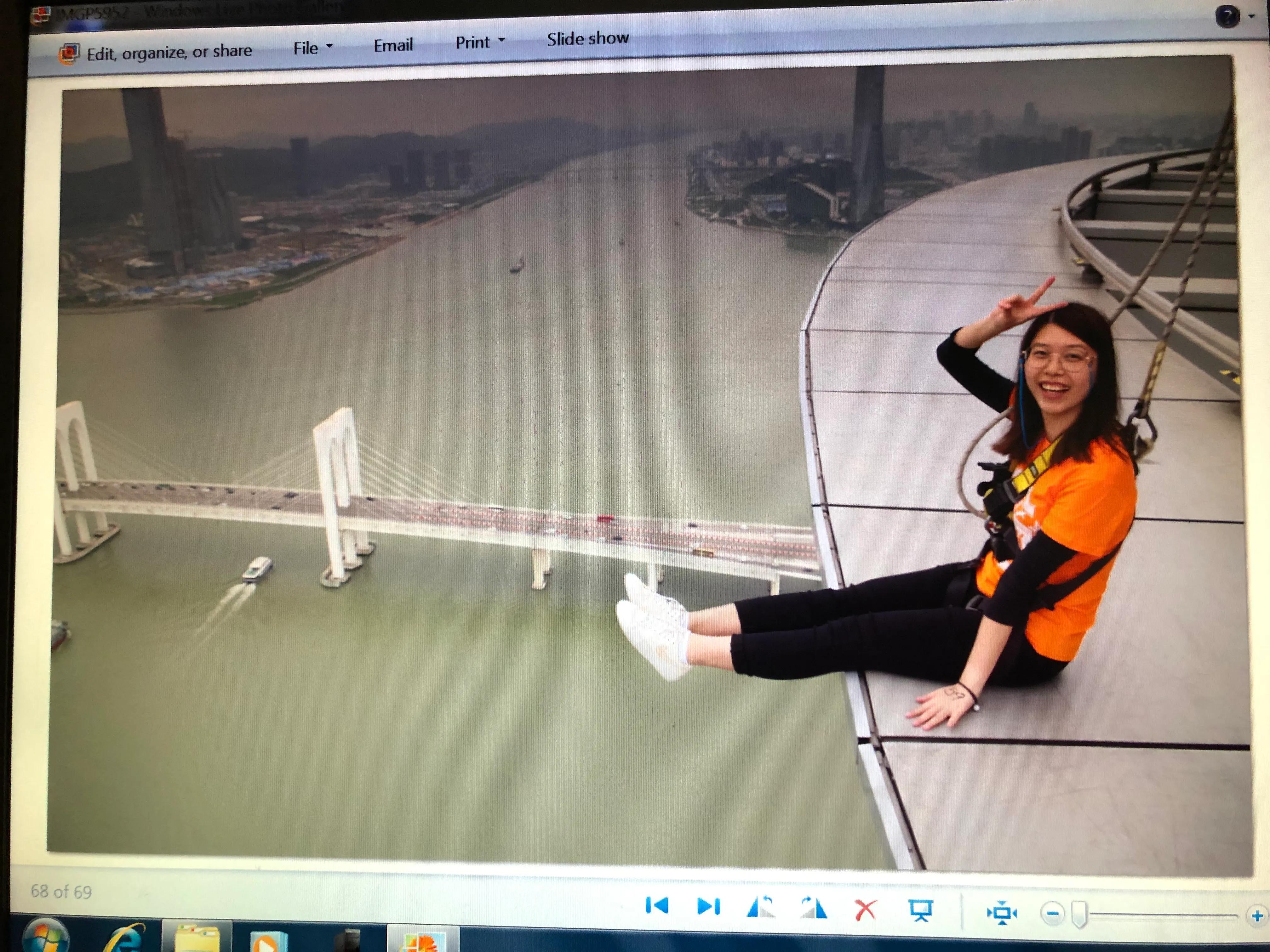 在澳门塔里面看蹦极,在澳门蹦极