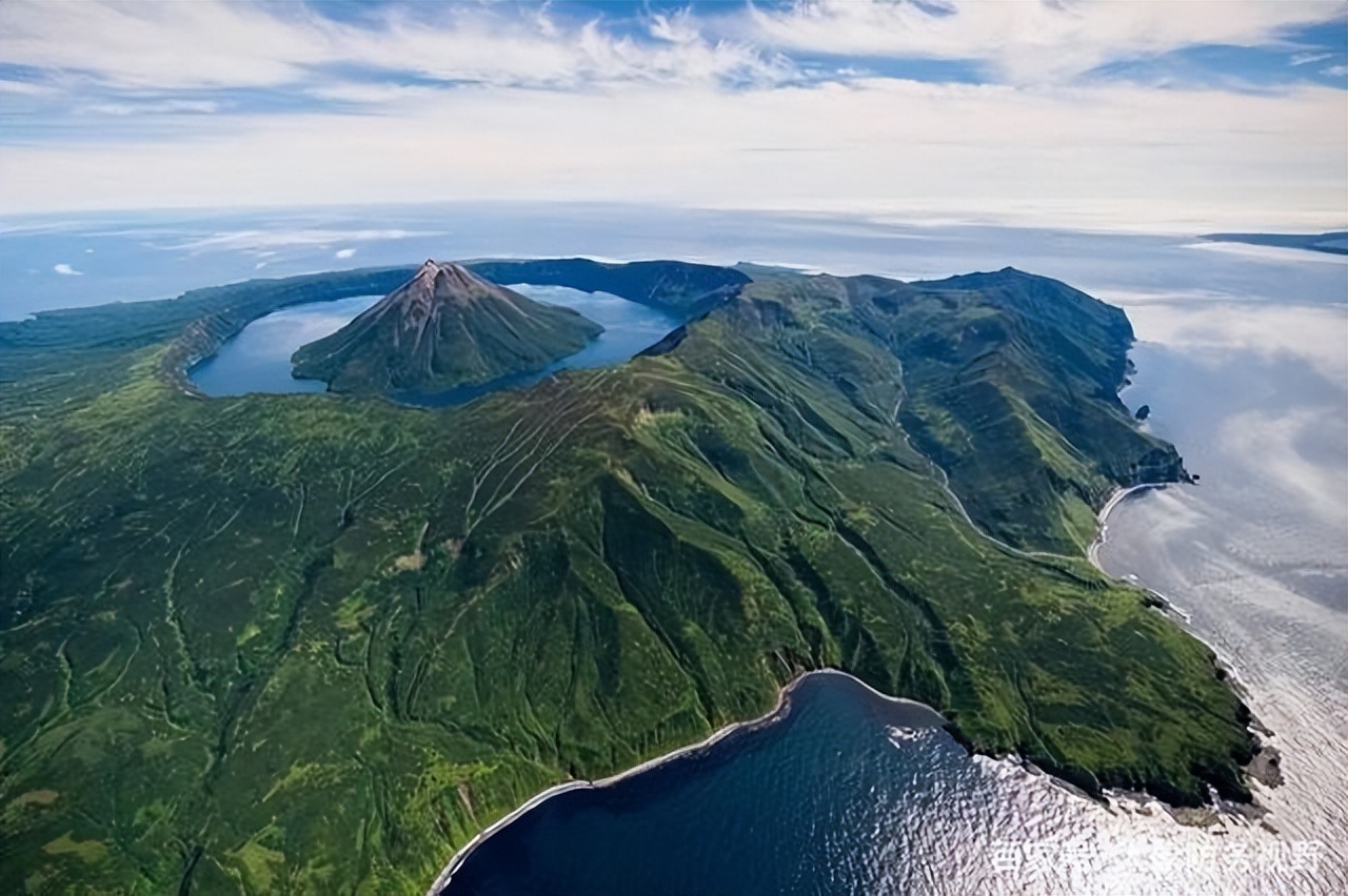 日本夺岛有何底气？专家质疑俄罗斯实力，普大帝警告不要玩火*焚自**