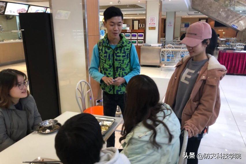 鍙傝闃茬伨鍑忕伨鏁欒偛棣嗙殑鎰熷彈,灏忓鐢熷弬瑙傞槻鐏惧噺鐏炬暀鑲查