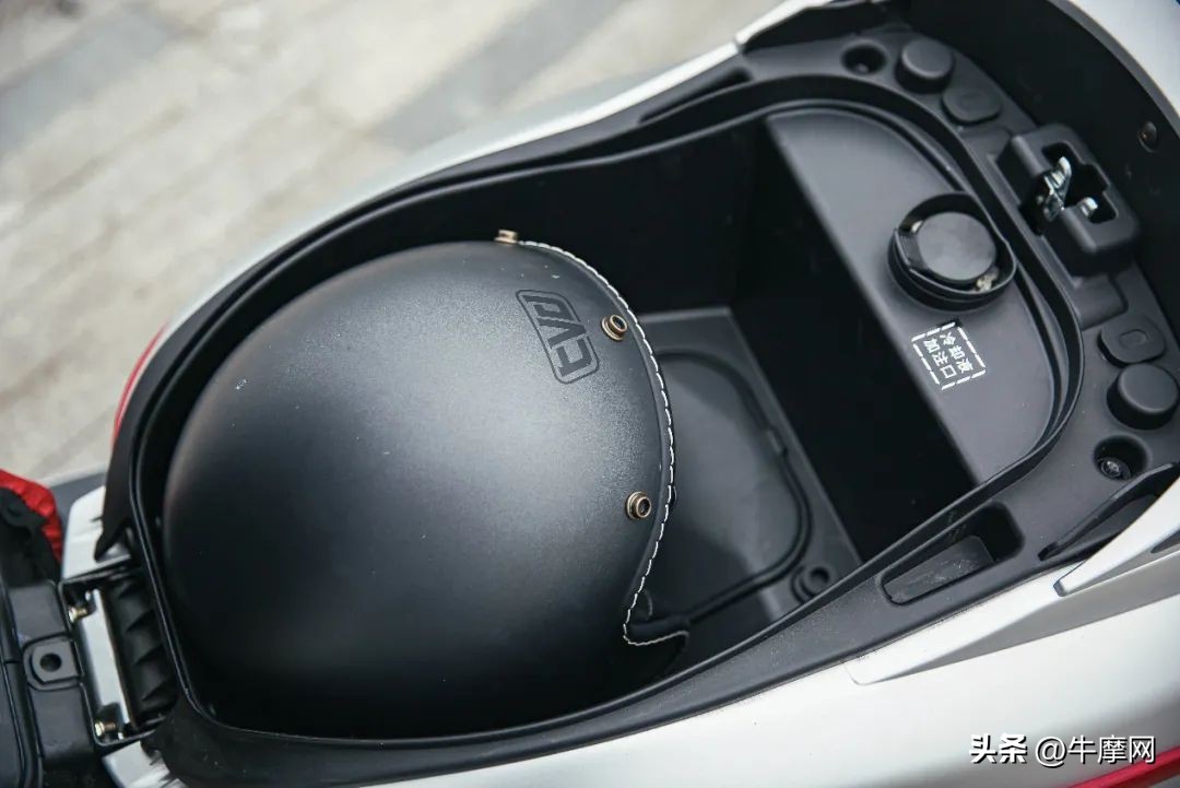 17款标致django测评,标致djangocaferacer开箱