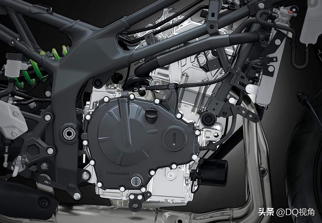 川崎zx-4r和赛800对比,川崎zx-4rr对比gxs