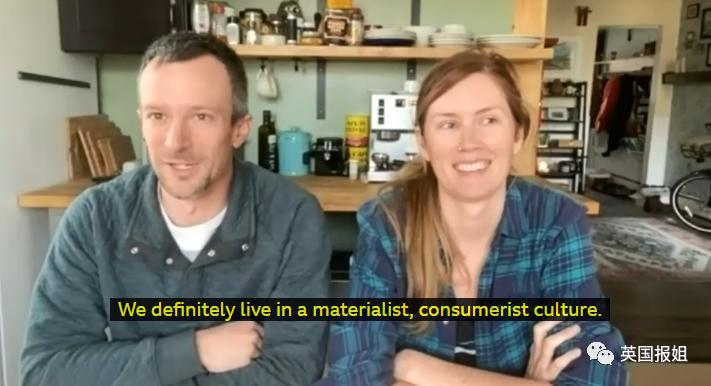 美国捡垃圾收入,美国夫妇垃圾箱寻宝