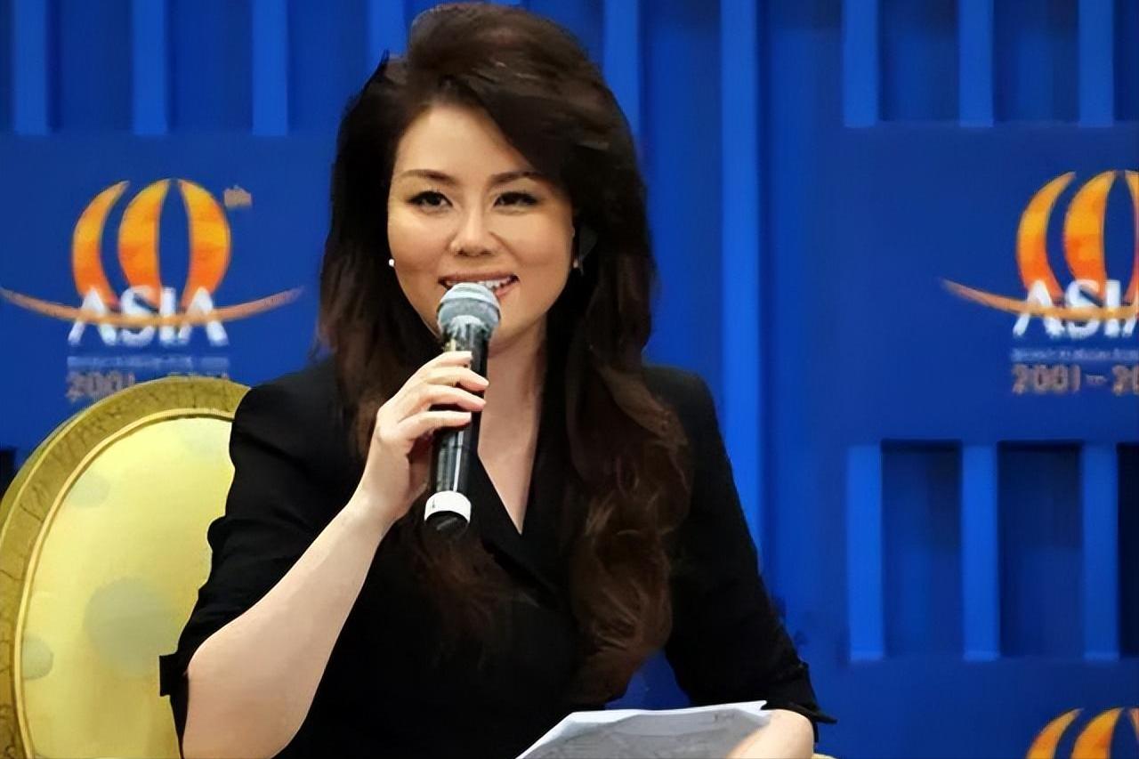 已经退休的12位央视著名主持人,已经退休的12位央视主持人