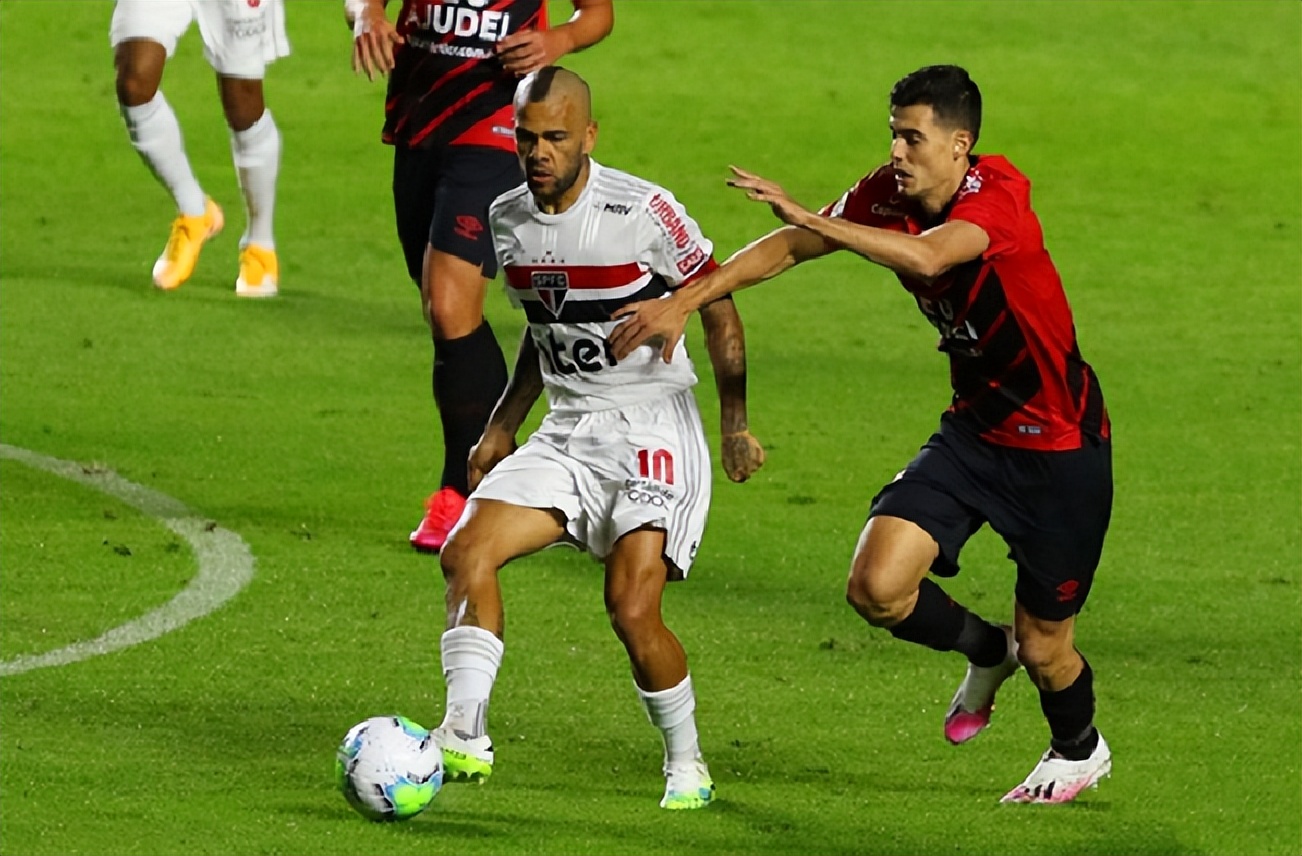 帕尔梅拉斯绝杀圣保罗,圣保罗vs帕尔梅拉斯平局