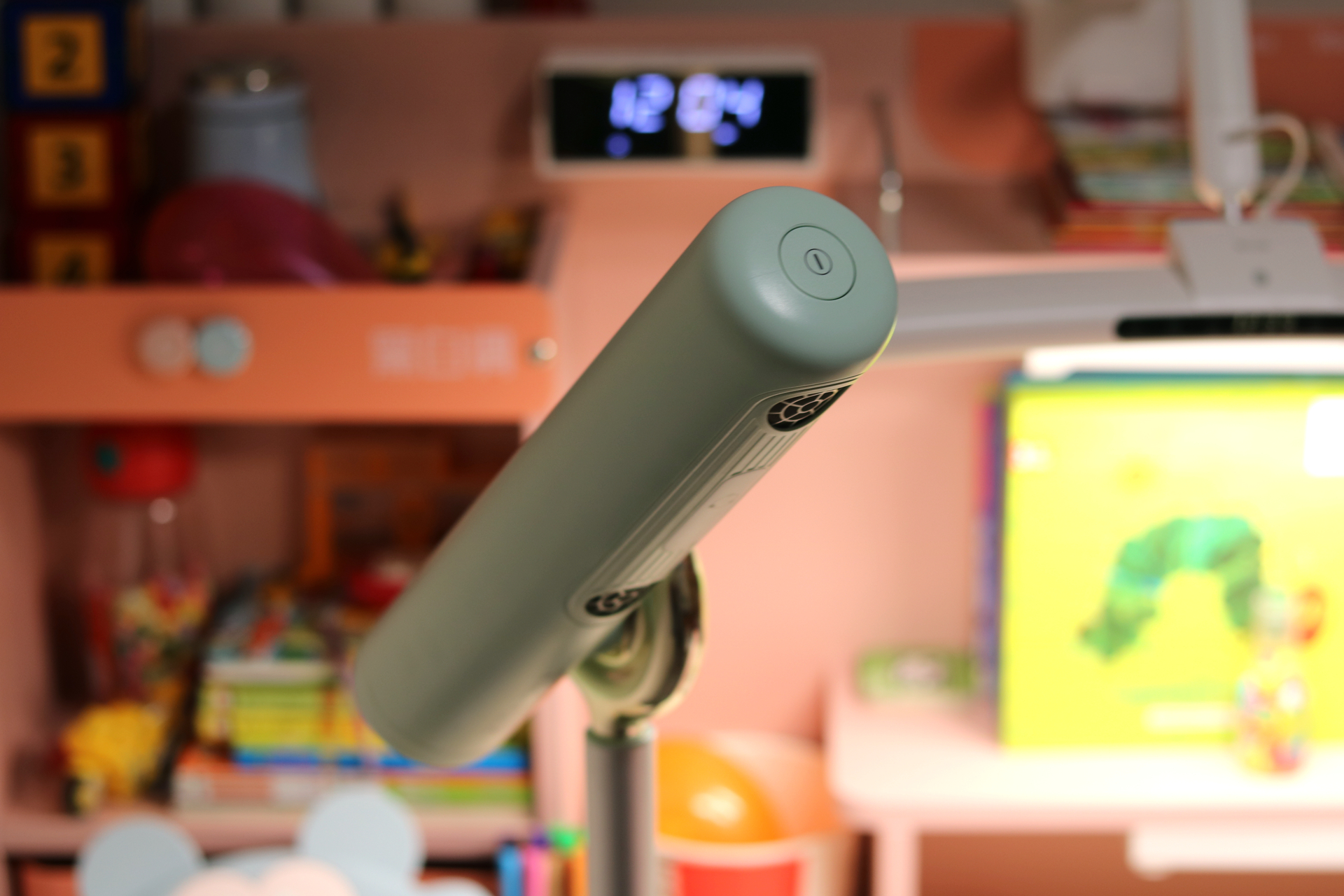 品仕乐立式吹风机青春版与旗舰版,品仕乐立式吹风机可以吹造型吗