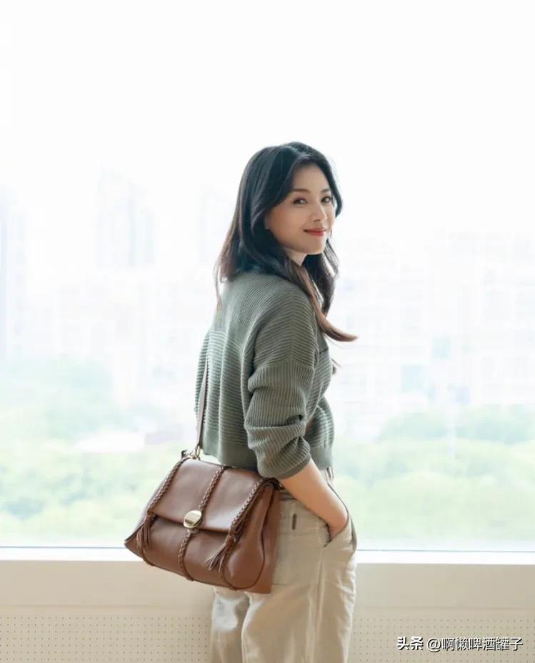 44岁刘涛颜值回春对比图,刘涛颜值回春撞脸