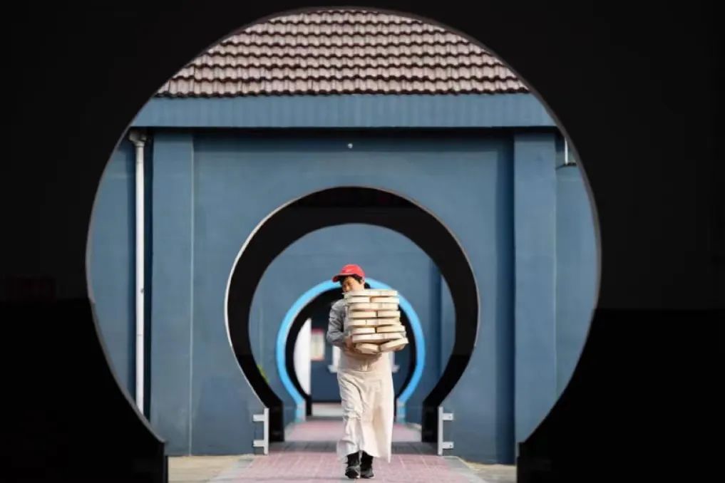 流水线上的乐章：承包了全世界一半乐器的中国小镇们