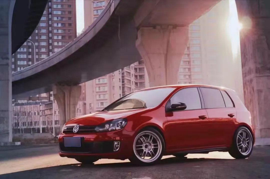 宝马428i硬顶敞篷落地价2022,宝马428i二手车值得买吗