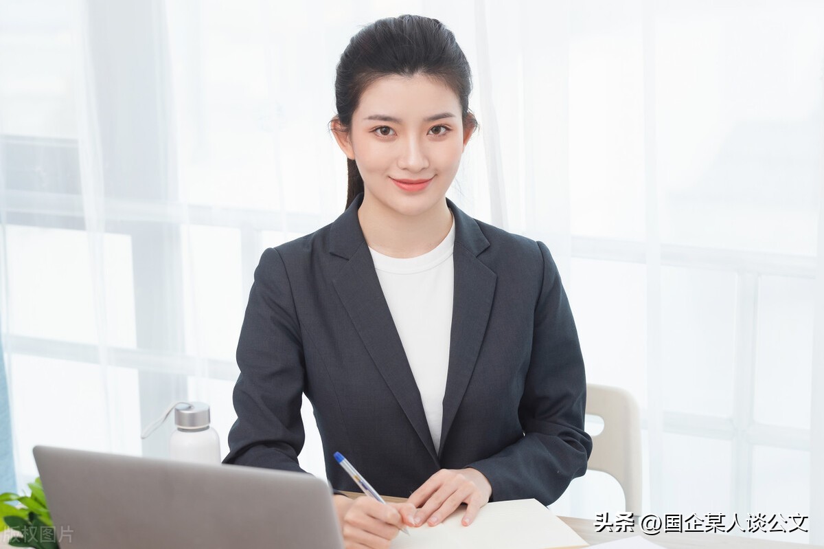 房地产开发公司总经理述职报告,参加总经理年终述职报告的感受