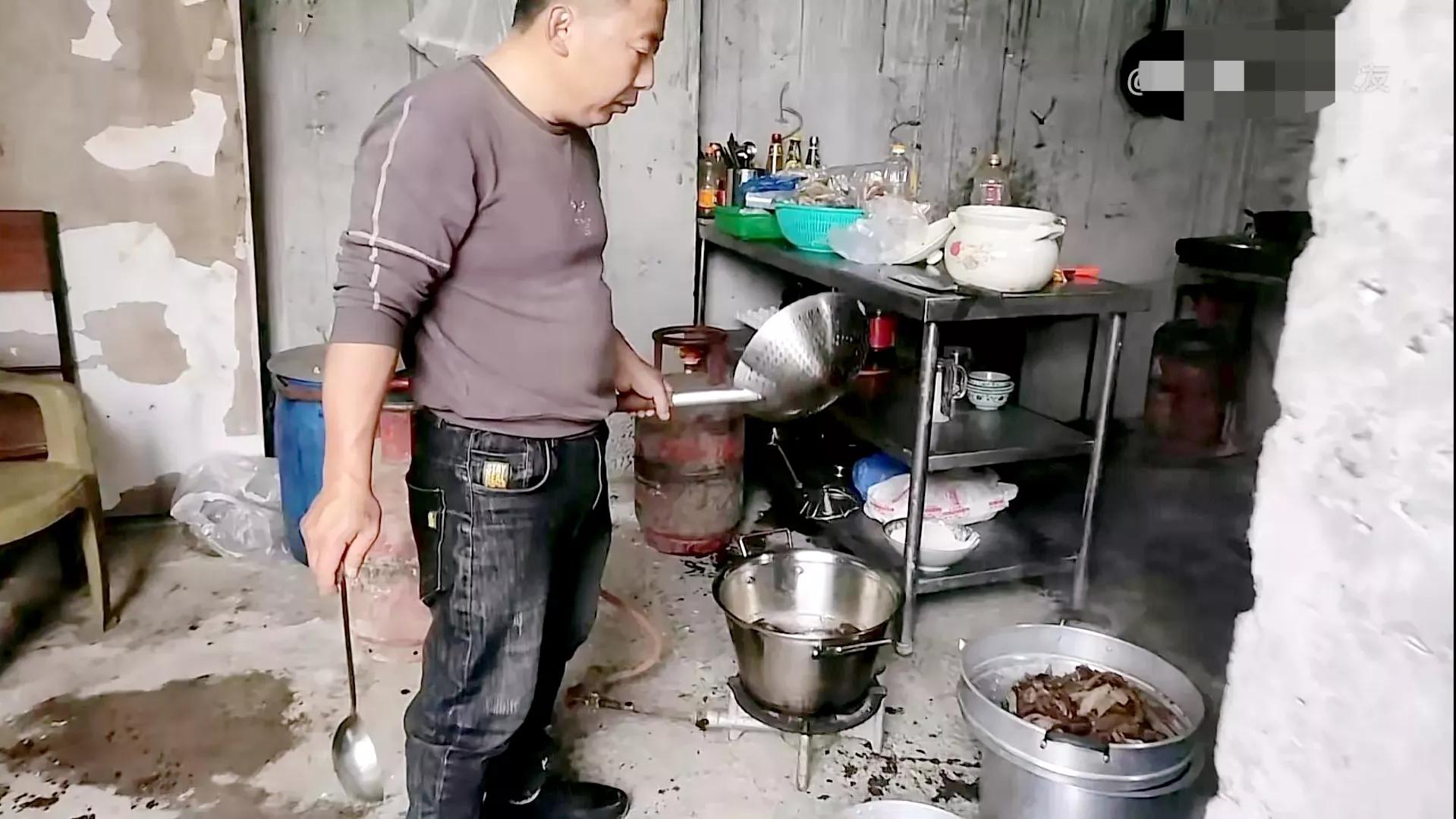 尼泊尔：铁打的别墅 流水的网红 你方唱罢我登场 分分合合又一年