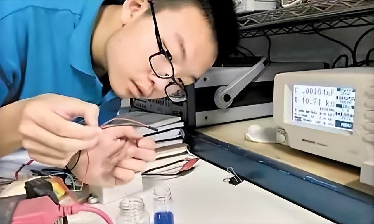 河南神童14岁考入清华留学美国,19岁神童考上清华