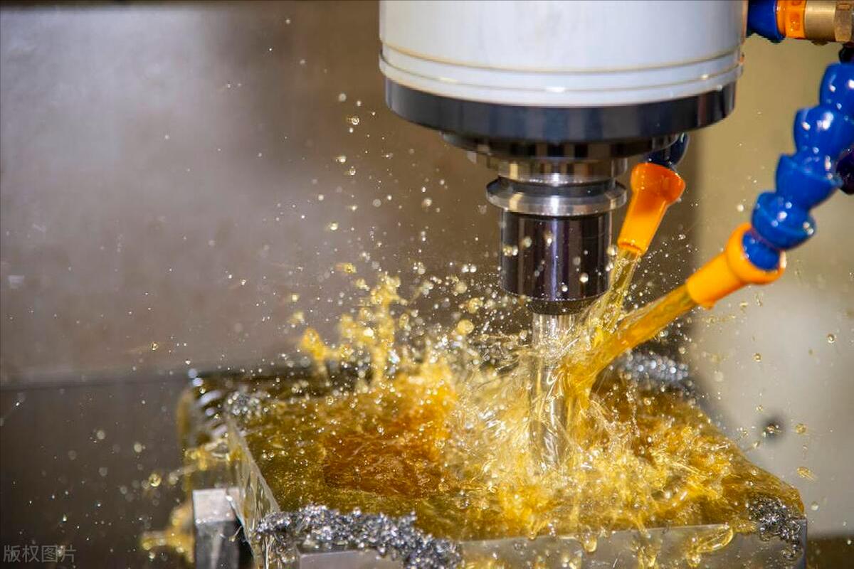 铝件加工后发黑,加工完的铝件放一段时间发黑原因