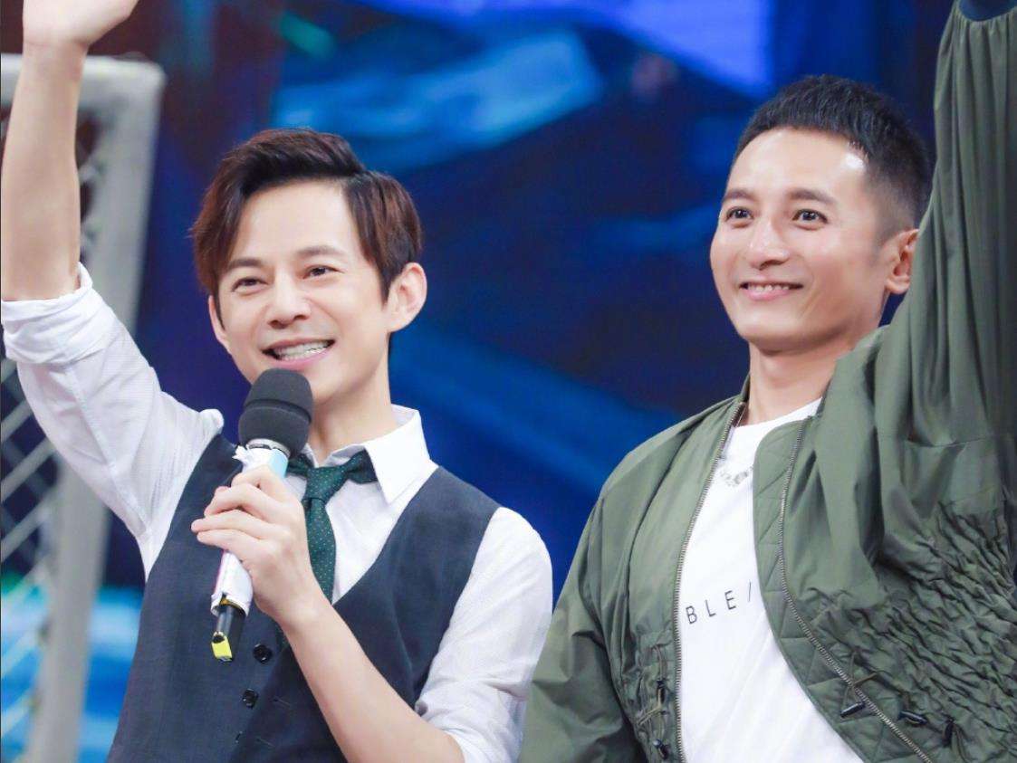 24年来守护着4个兄妹,最后却一个都留不住,何炅老了,都结束了