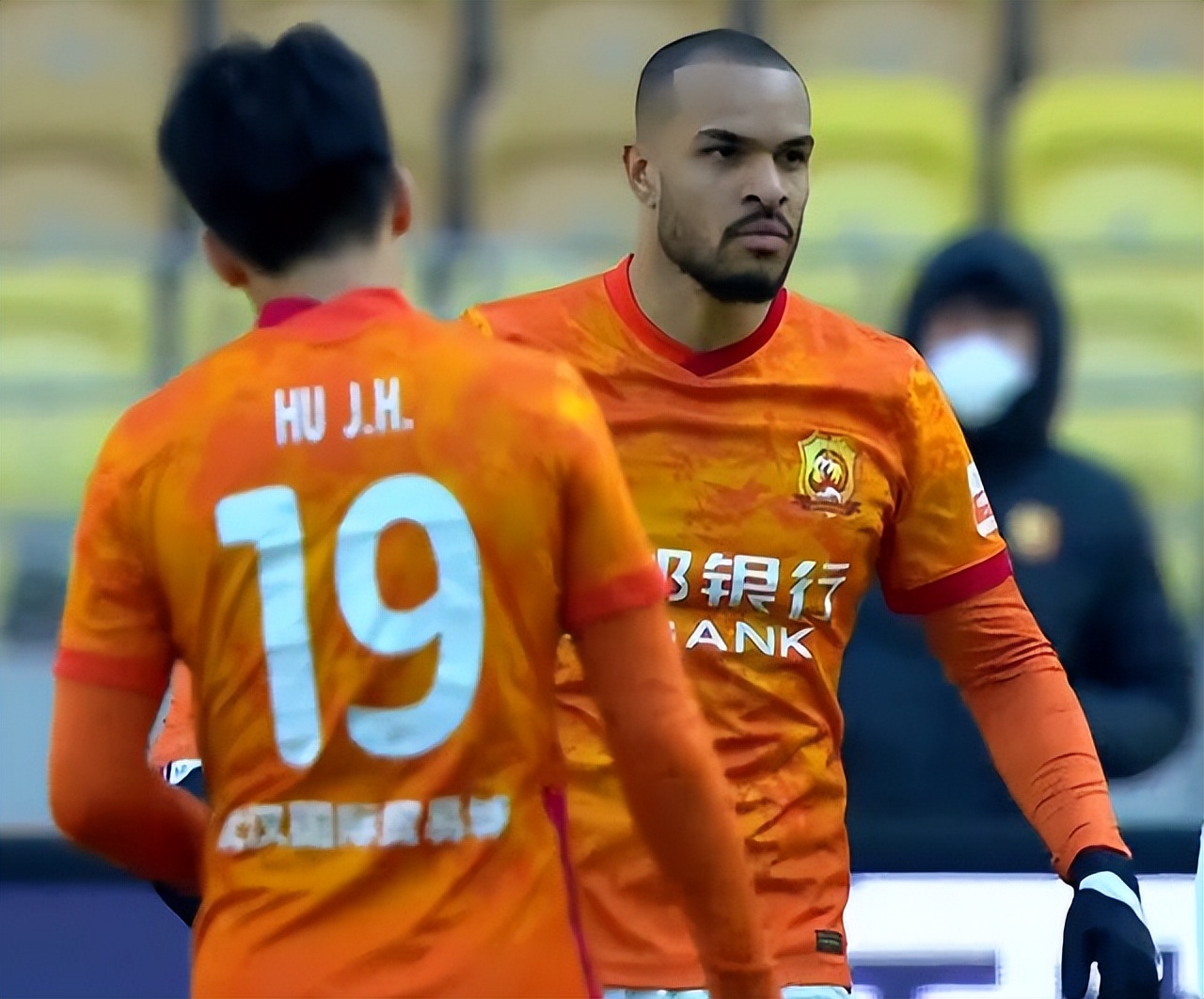 中国足球队对不起,中国男足谁也打不过