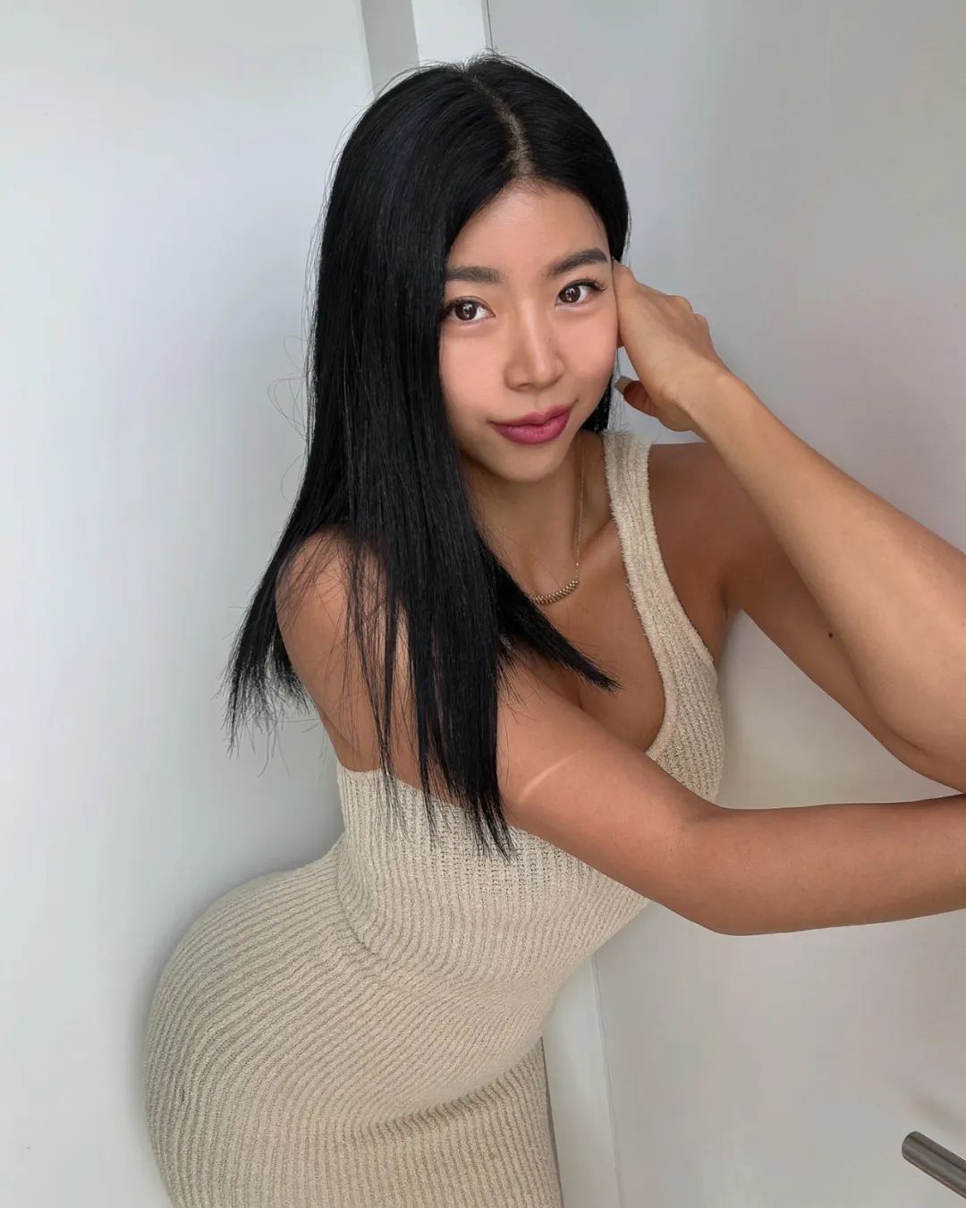 韩国双开门男神订婚了，高富帅正式封盘！