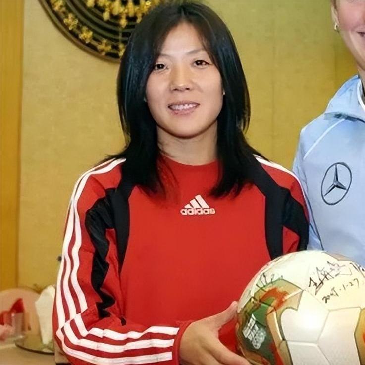 前女足国脚张欧影穿几号球衣,1999年女足世界杯张欧影
