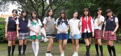 旭日阳刚王旭落魄到地下通道卖艺,旭日阳刚王旭重回公众视线