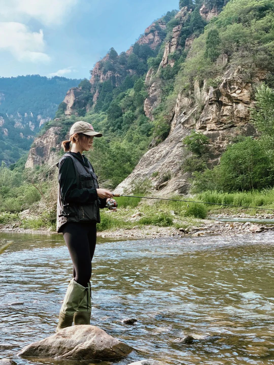 想学钓鱼新手需要买什么,新手学钓鱼最快的方法
