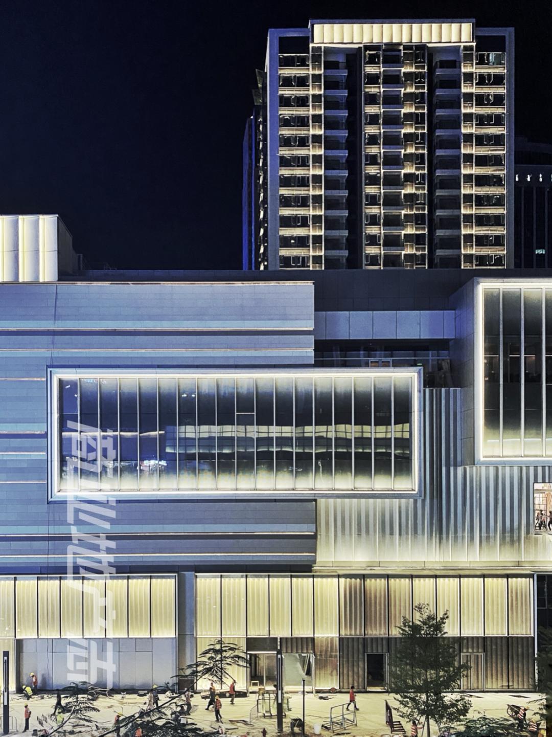 为了提升观察海口万象城的本地化视角,我在海口住了一整周