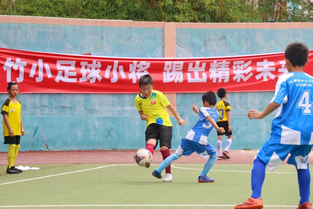 中山市校园足球联赛初中组,中山区第11小学总校直播足球比赛