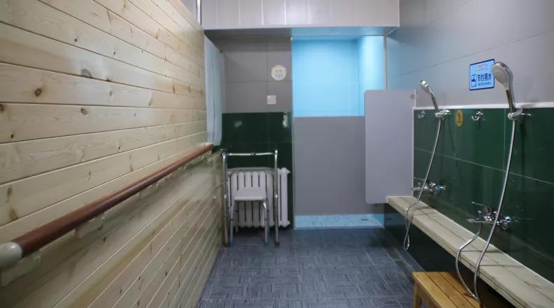 望京寸草春晖养老照料中心,望京附近医养结合的养老院