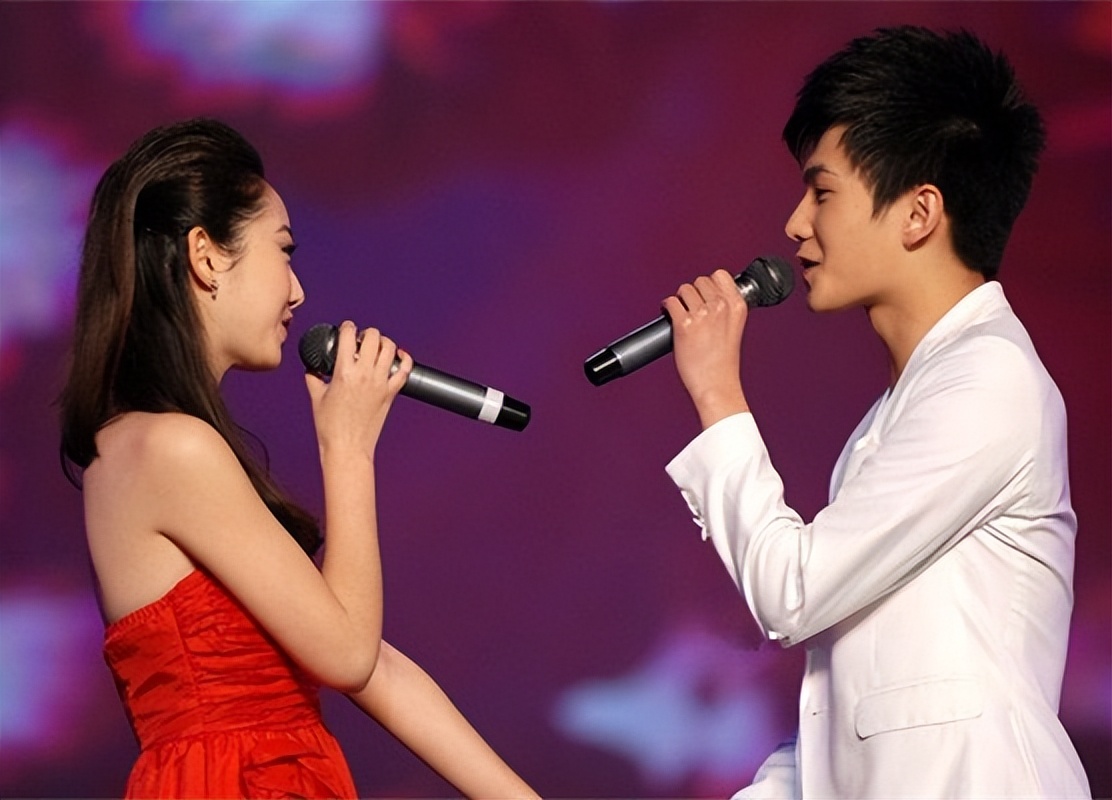 内娱“四大小生”，有人“家暴”绯闻缠身，有人“不务正业”