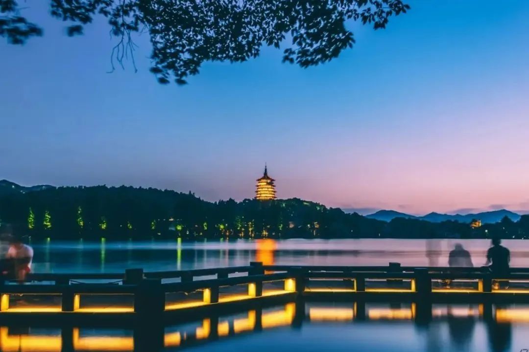 杭城里的爱情，一些坐标，二三往事|房叔说No.503