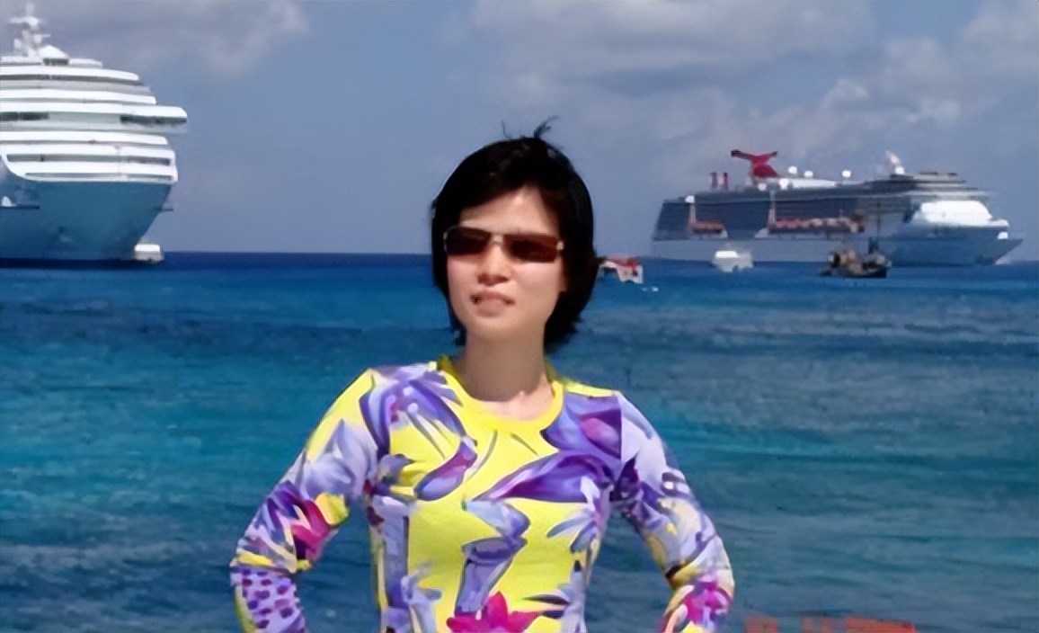 她发烧4天后突然去世,女歌手演出时倒地抢救无效离世