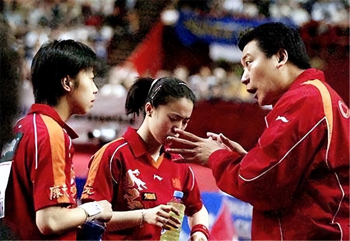 她是世界女乒第一人，大20岁老公与袁立同居12年，转身把她宠上天