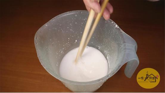 在家炸油丸子怎样不崩油,炸丸子的时候太油腻了怎么办