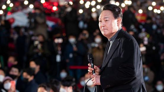 一周热闻｜全球首位猪心人死亡、尹锡悦当选韩国总统、全球油价飙升……