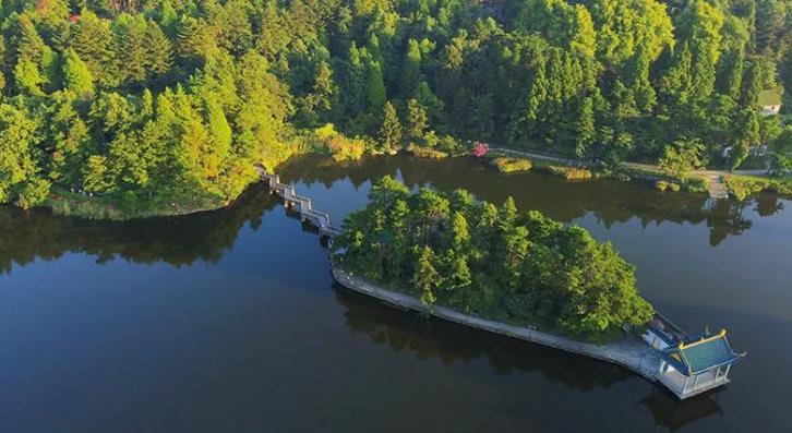 国庆出国旅游推荐目的地,国庆旅游景点推荐一百个