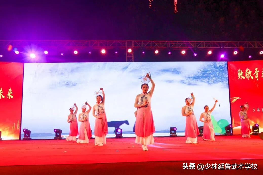 鑷存暚闈掓槬绛戞ⅵ鏈潵鍥㈣,鑷存暚闈掓槬鑷存暚鏈潵