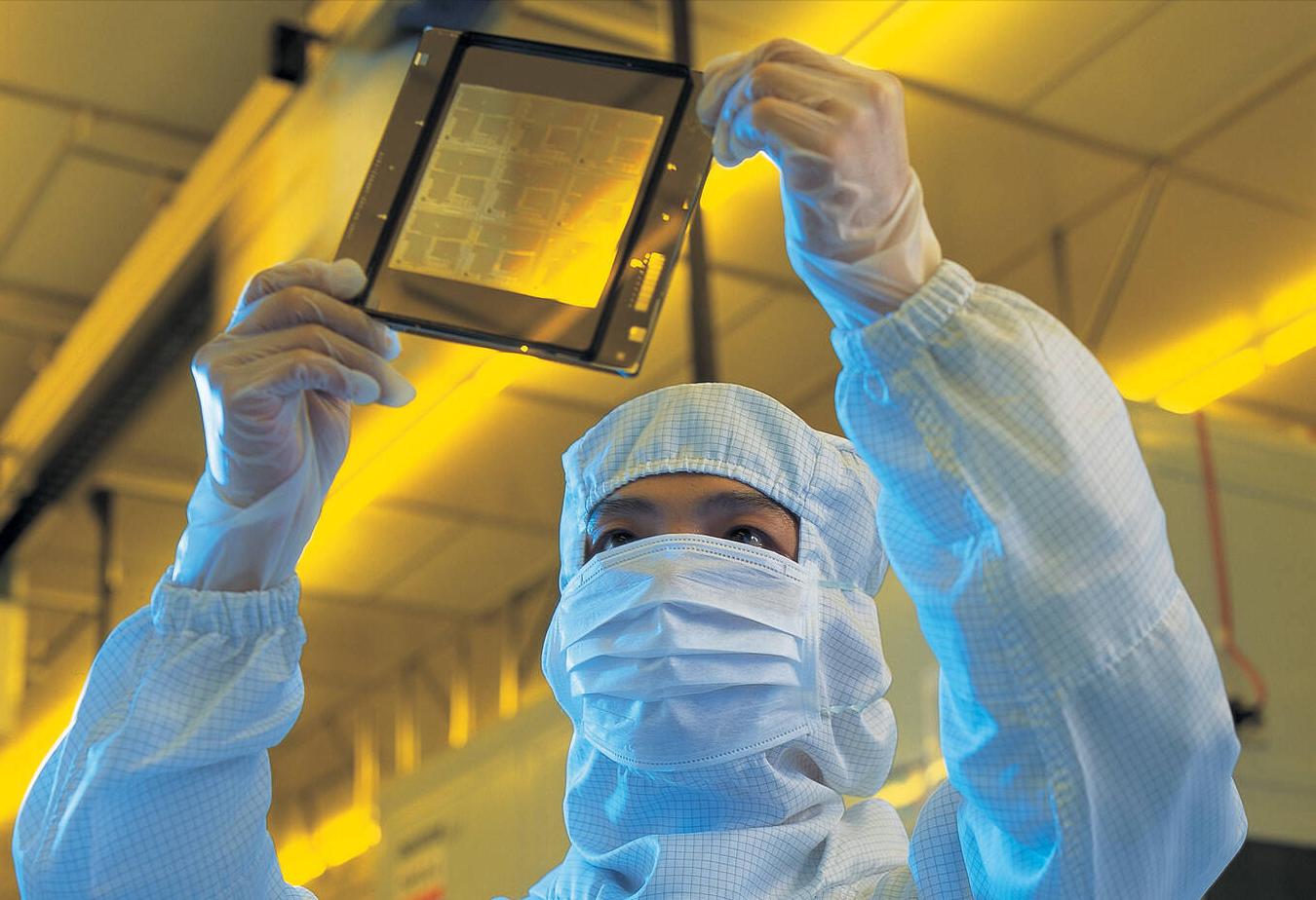 美国芯片禁令会让芯片大跌吗,美国芯片禁售策略对国内有影响吗