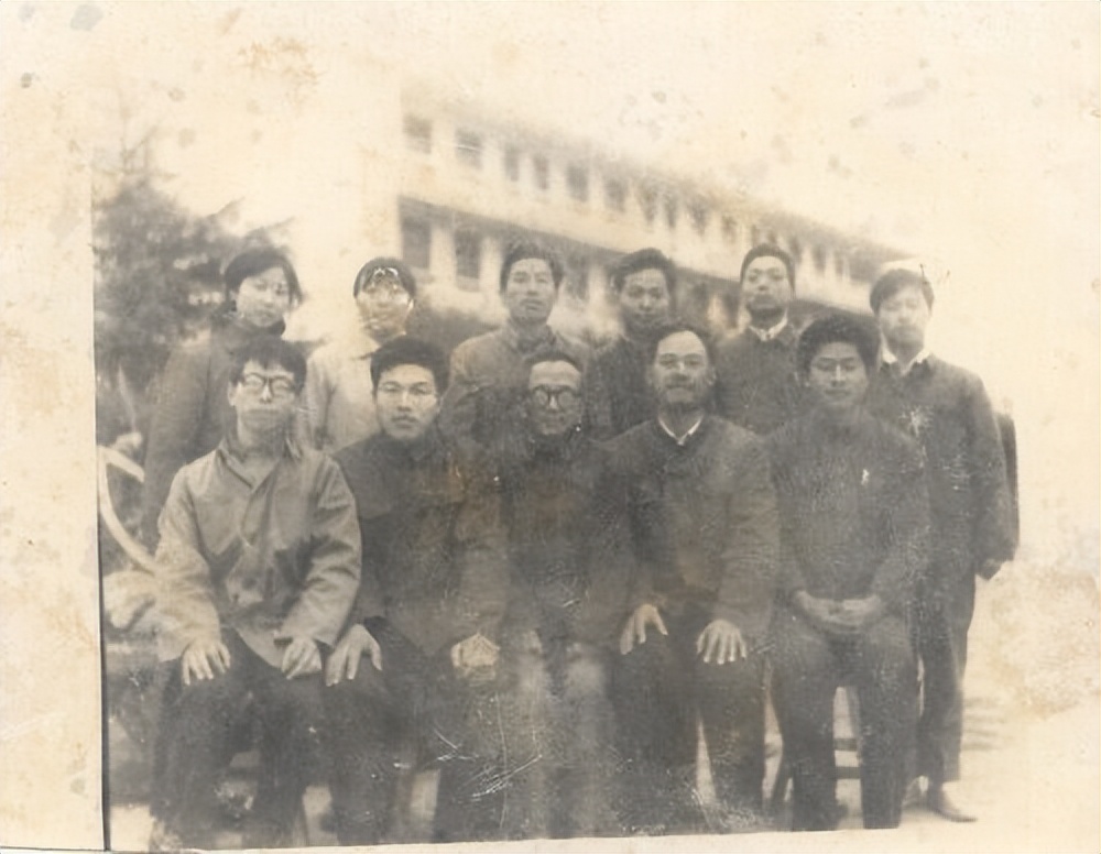 从吃饱到吃太饱,从吃饱到吃好餐桌变化