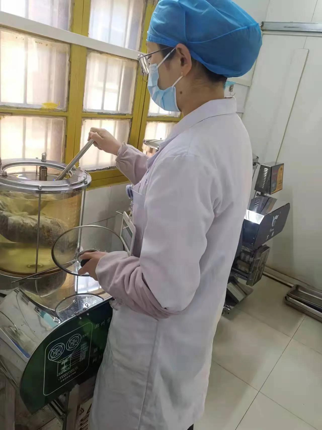 抗疫防疫在路上,抗疫有方中医药来保障