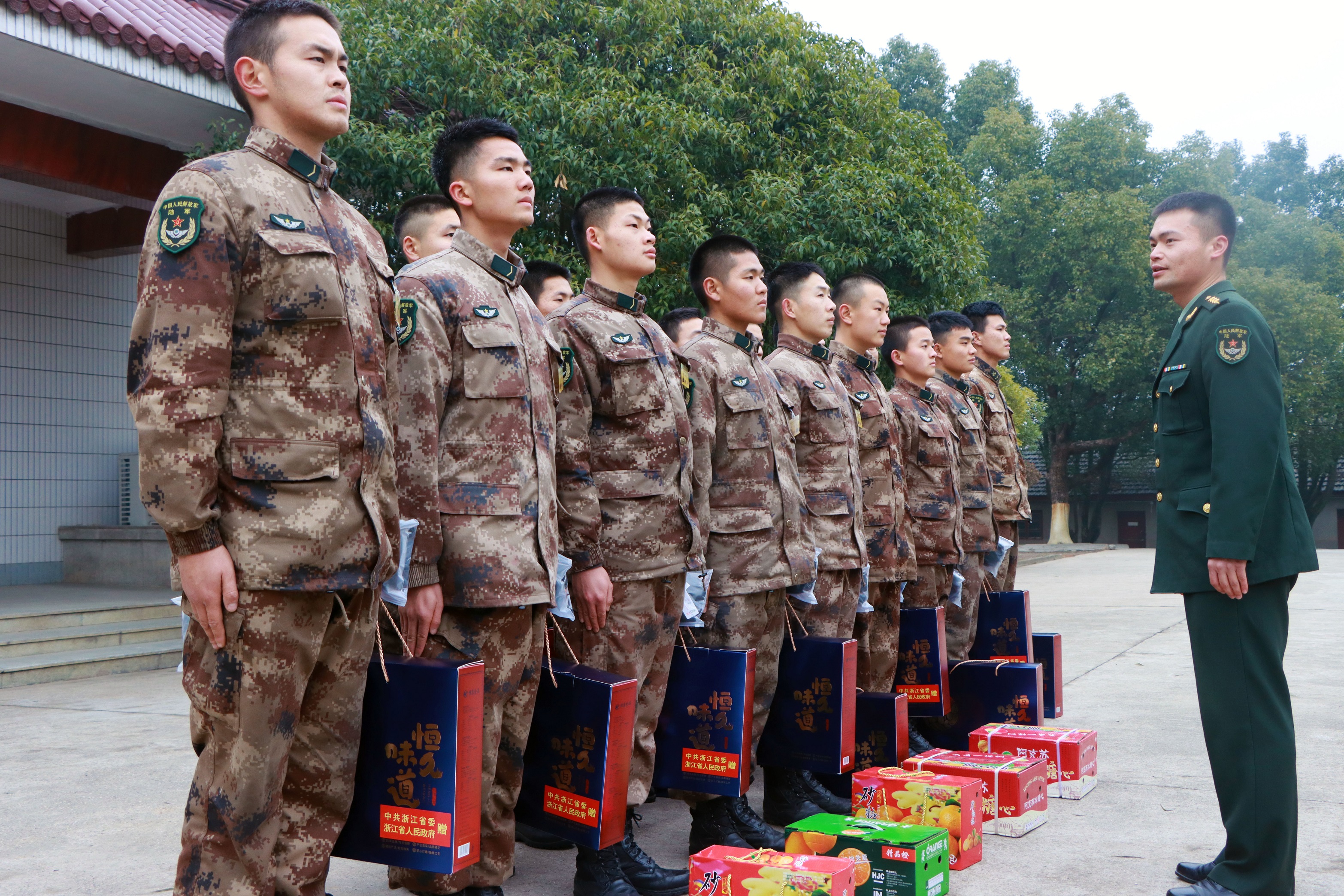 春节军营年味别样浓,军营春节年味浓虎跃戈壁庆新春