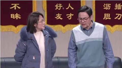 张一一评于蕾兔年春晚10大不足称赵丽颖歌曲败笔