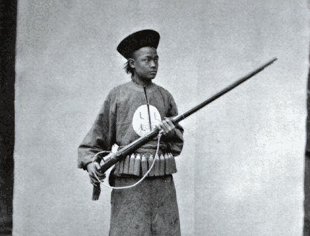 日寇抽鞭子,日军暴行最残暴的一幕