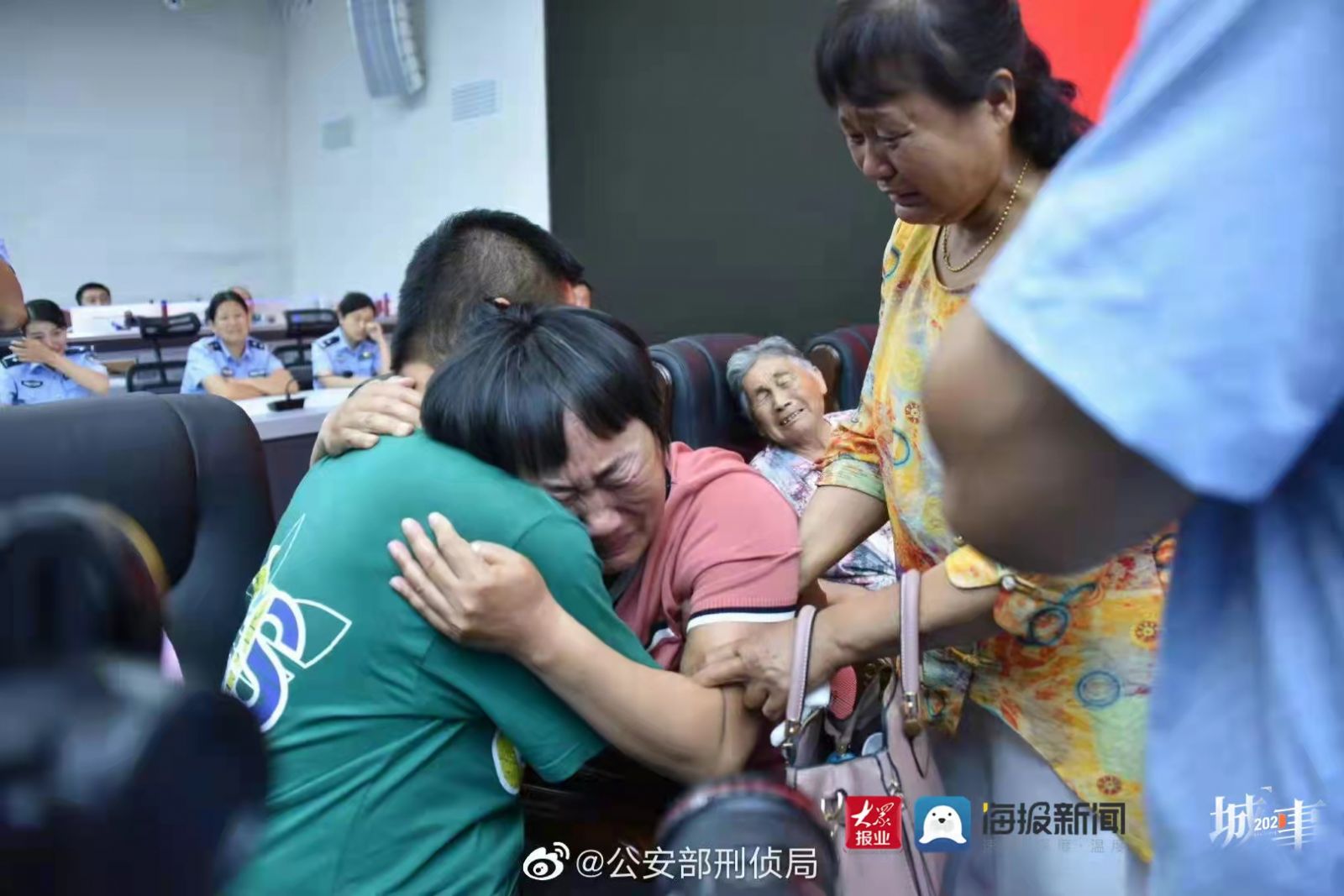 失孤原型郭刚堂骑摩托车参加节目,失孤原型郭刚堂找回24年的儿子