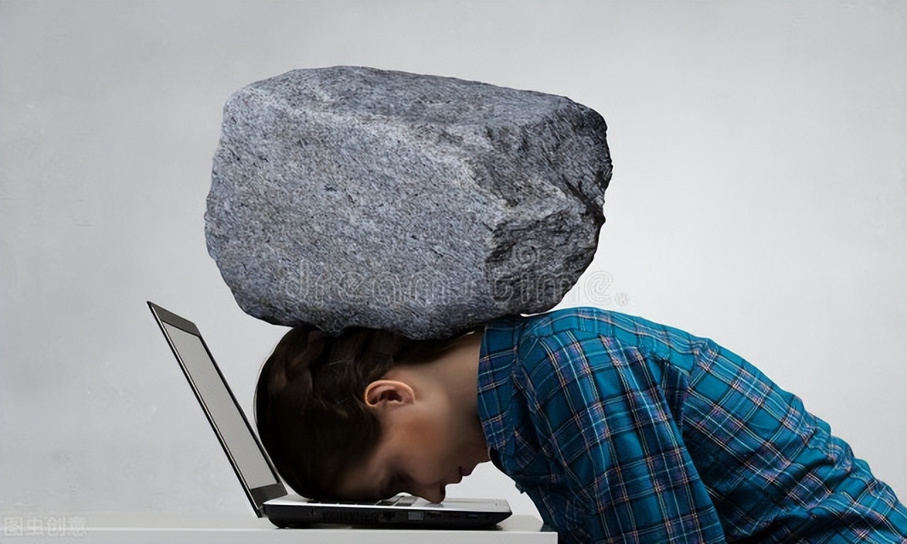 胸口上方中间疼痛大病前兆,胸前心血管