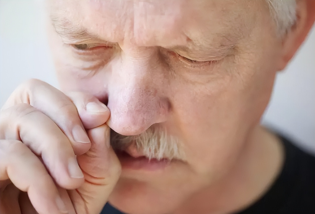 鼻毛变白是衰老了吗,鼻毛变白是不是意味着衰老