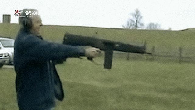 外号推土机的散弹枪,半自动霰弹枪aa12推土机