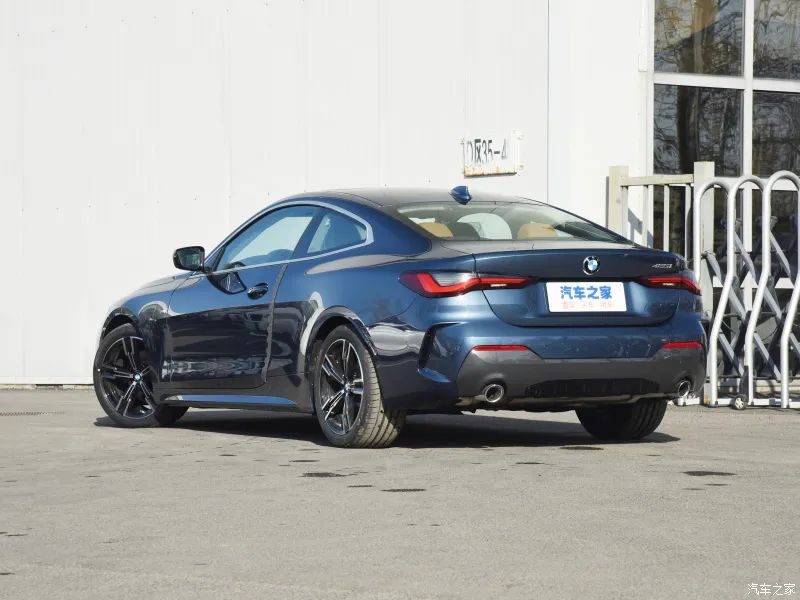 宝马15万摩托车回头率高,宝马水鸟1250gs回头率有多高