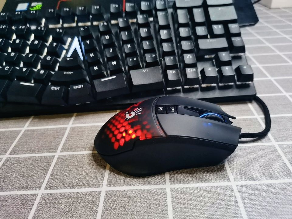 血手幽灵j95和其他鼠标有什么不同,血手幽灵鼠标怎么彻底关闭后台